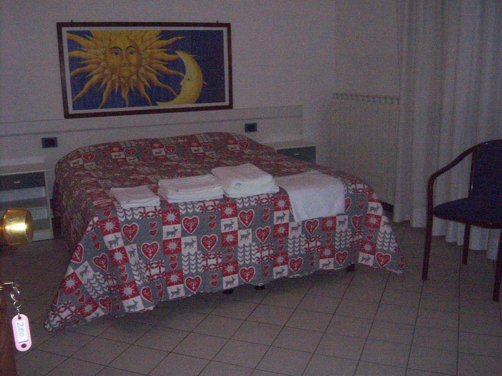 Nuovo Hotel Tripoli Settimo Vittone Phòng bức ảnh