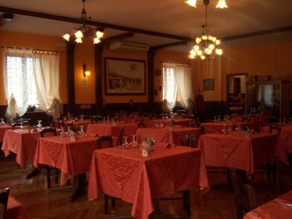 Nuovo Hotel Tripoli Settimo Vittone Ngoại thất bức ảnh